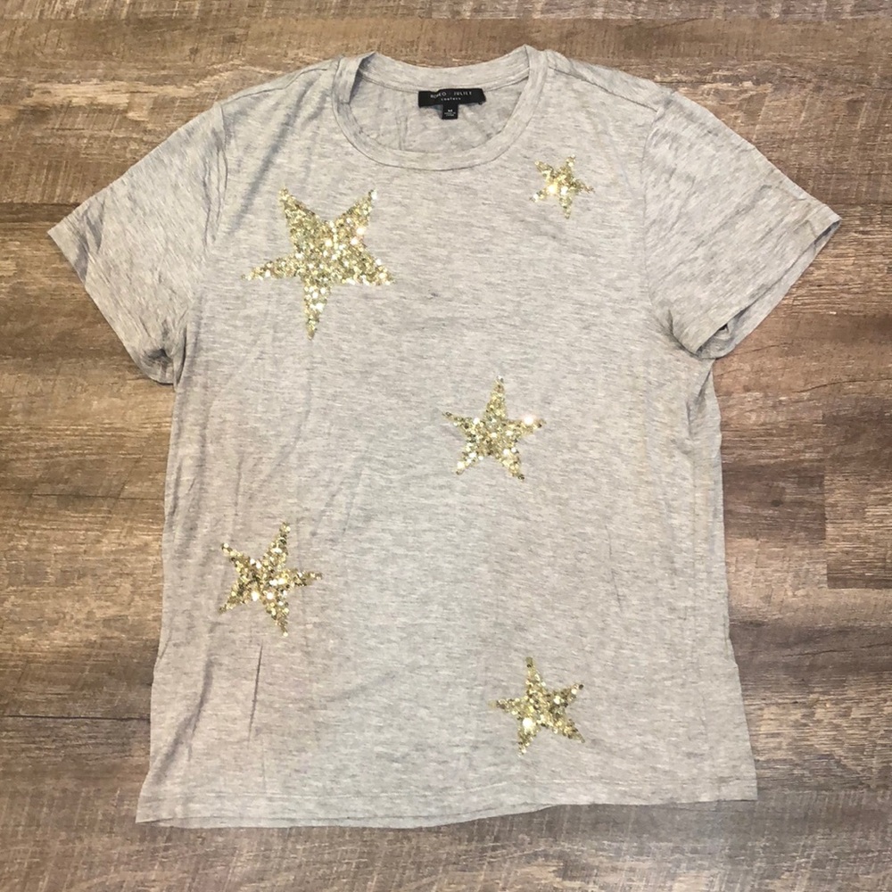Gray sequin star T-shirt